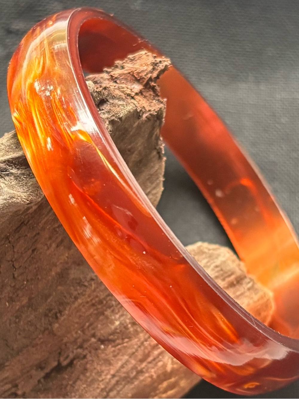 Vintage Mid-Century Swirled Lucite Bangle Bracelet – Translucent Pimento Orange
